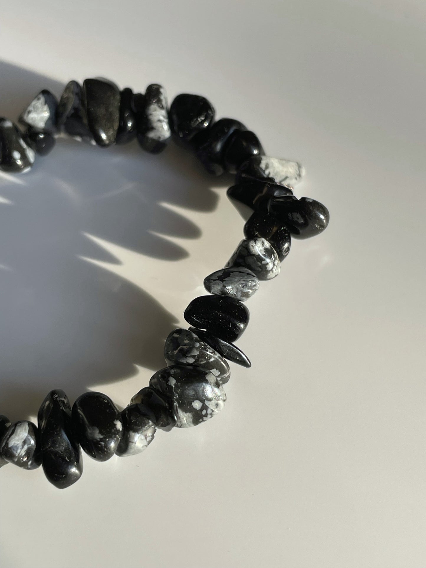 Schneeflocken Obsidian Splitterarmband