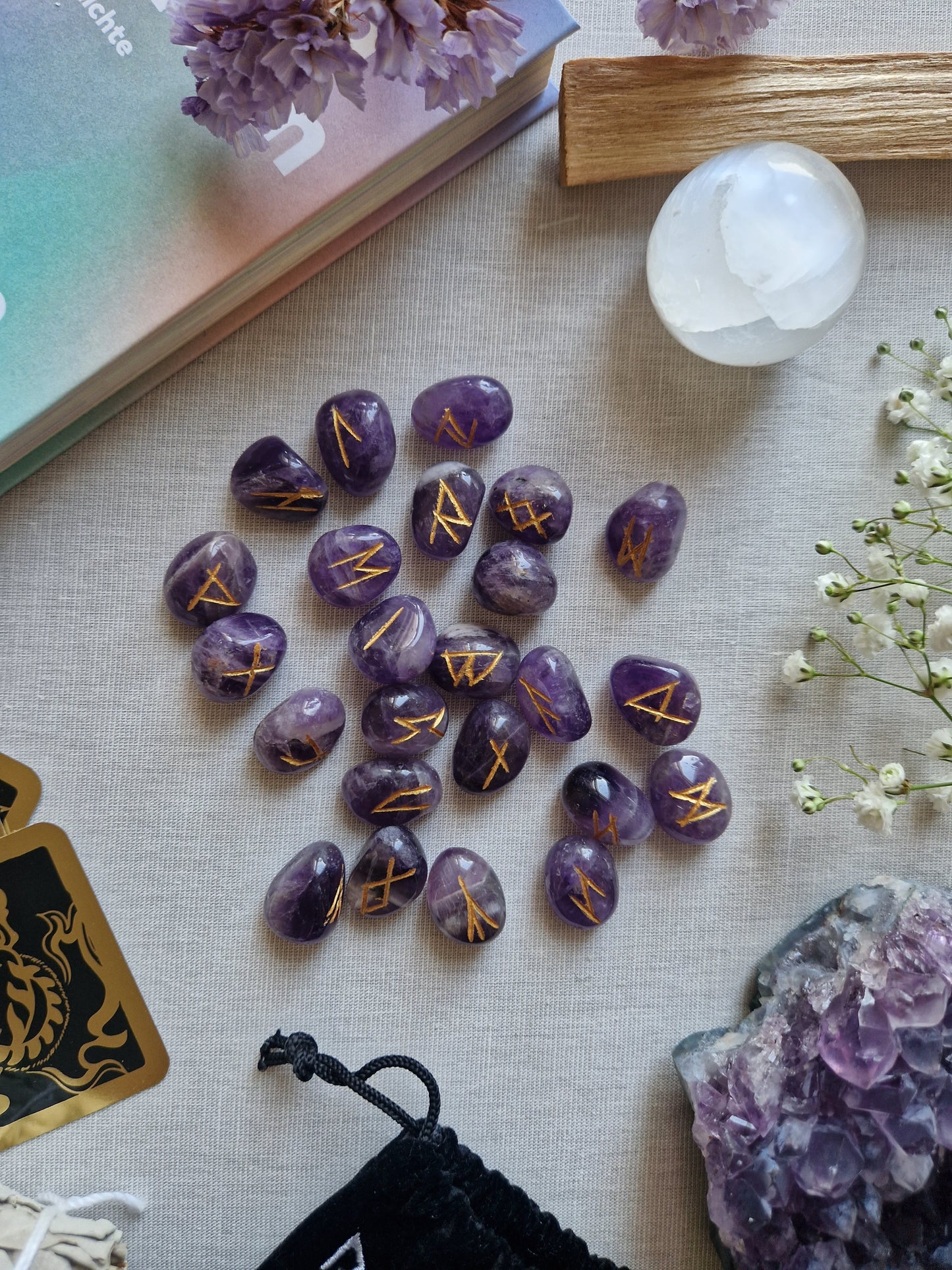 Amethyst Runen Set