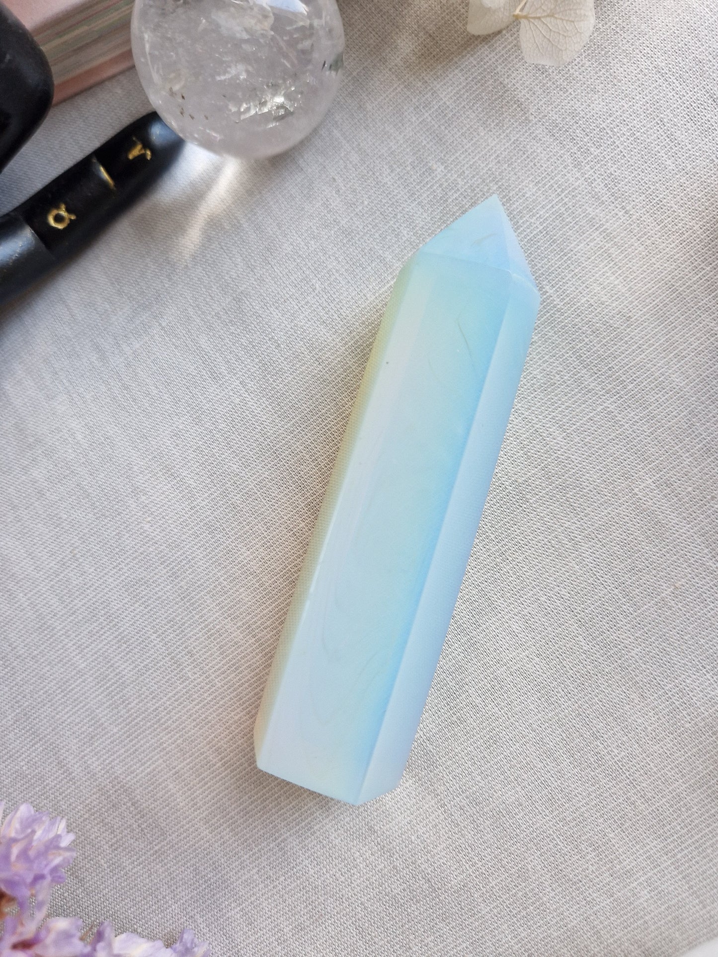 Opal Glas Turm