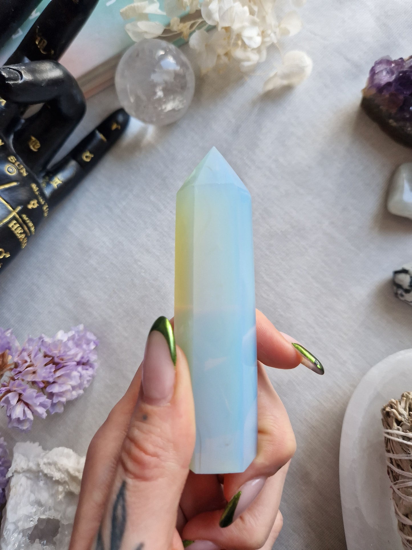 Opal Glas Turm